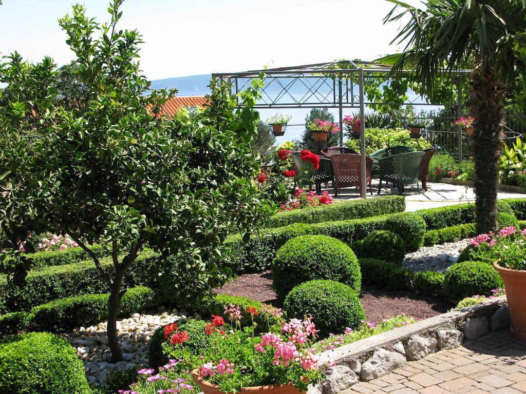 Bed And Breakfast Villa Iris Mošćenička Draga Екстериор снимка