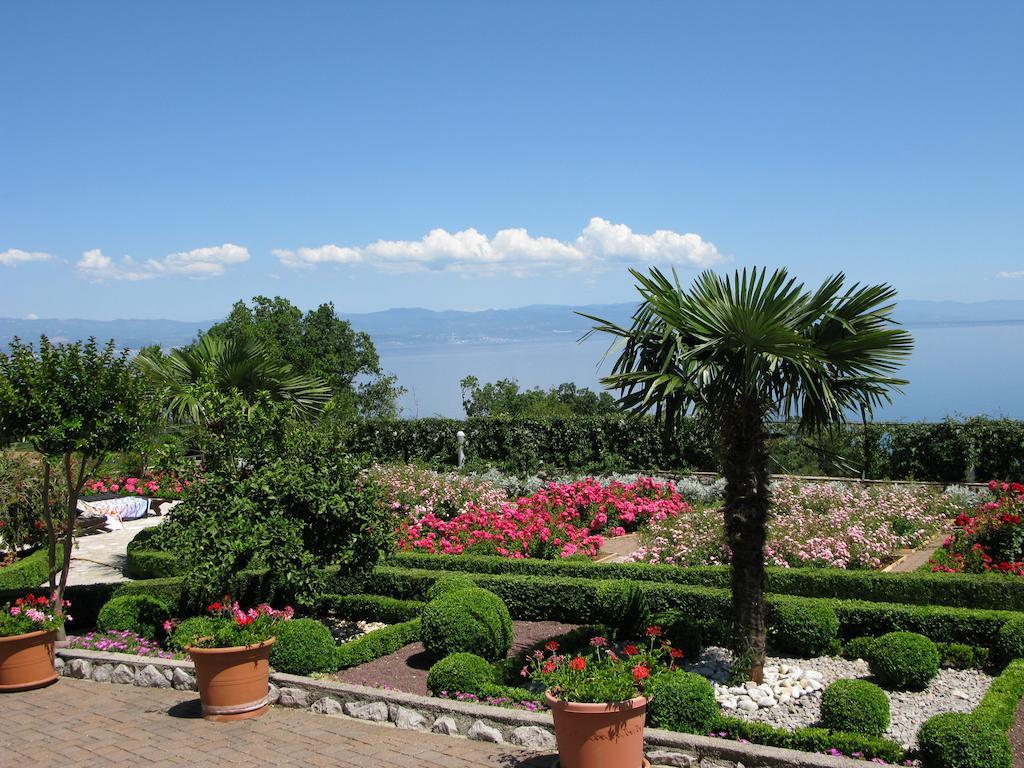 Bed And Breakfast Villa Iris Mošćenička Draga Екстериор снимка